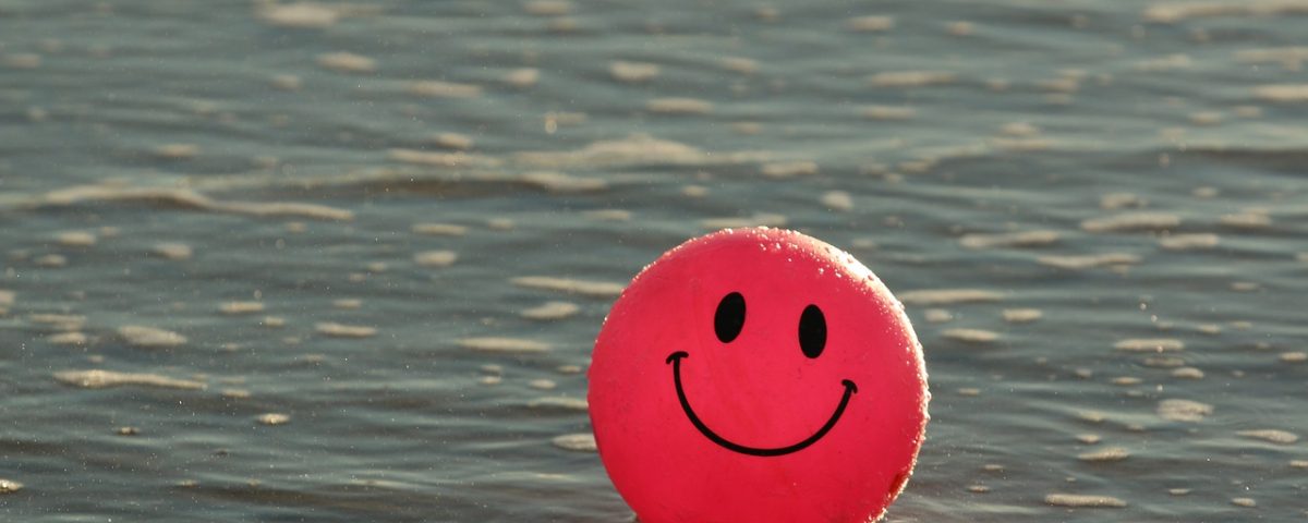 alicia-diago-coach-dia-mundial-sonrisa-octubre-coaching-autoconocimiento-desarrollo-personal-happiness-smile-blog